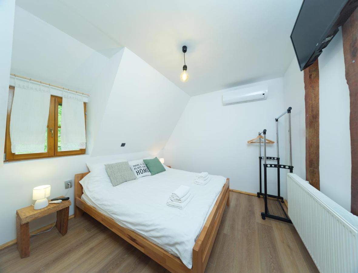 Yeti Cabin Plitvica selo Exterior foto